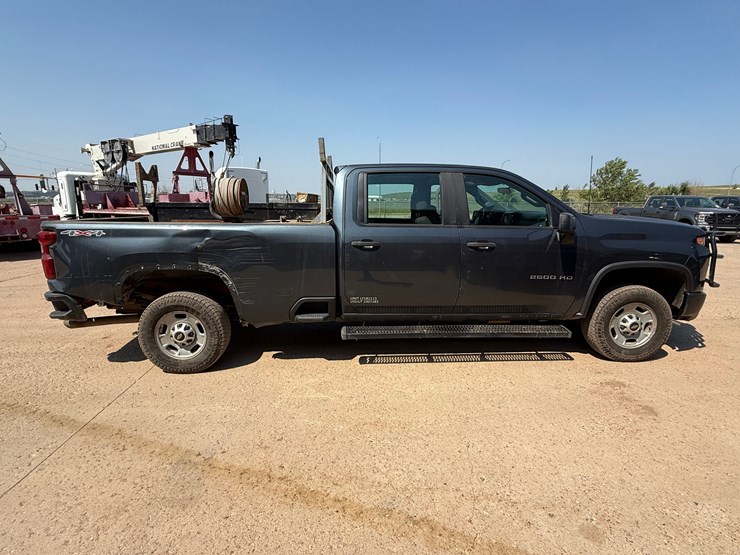 2020-chevrolet-silverado-2500hd-image-5