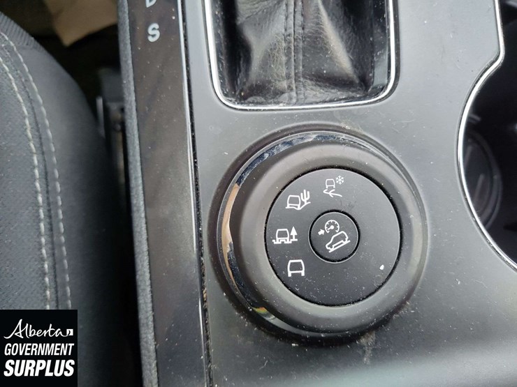 2019-ford-explorer-image-6