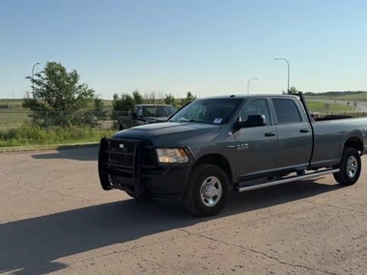 2013-ram-2500-hd-image-1