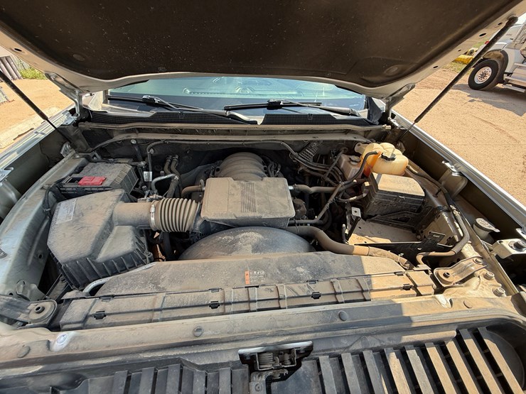 2021-chevrolet-silverado-2500hd-image-22