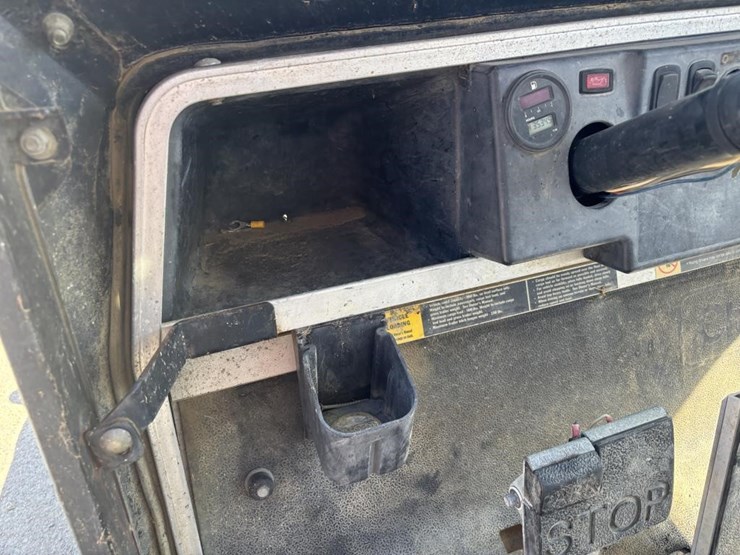 club-car-utility-truck-image-13