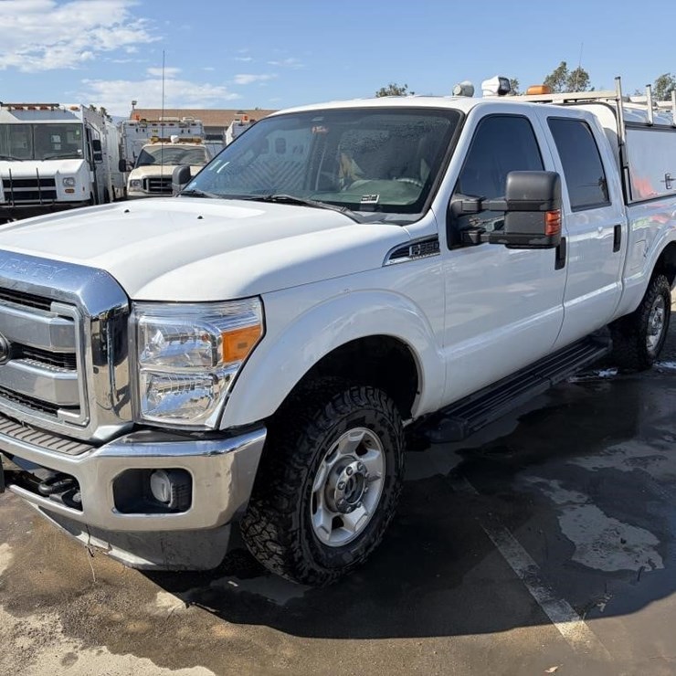 2011 FORD F350