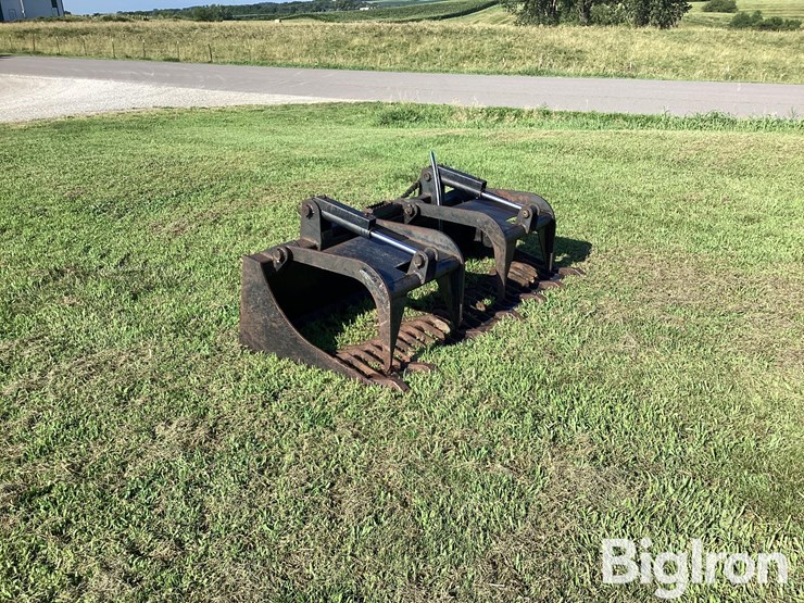 80"-skid-steer-grapple-bucket-image-4