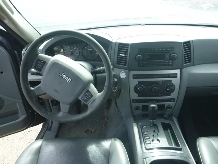 2005-jeep-grand-cherokee-image-9