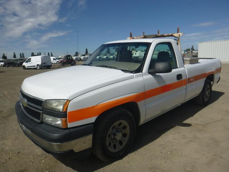 2006-chevrolet-1500-image-1