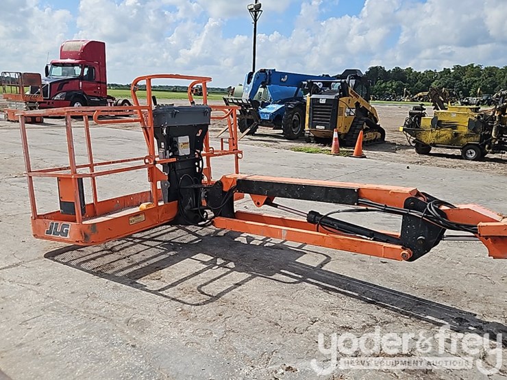 2018-jlg-460sj-image-10