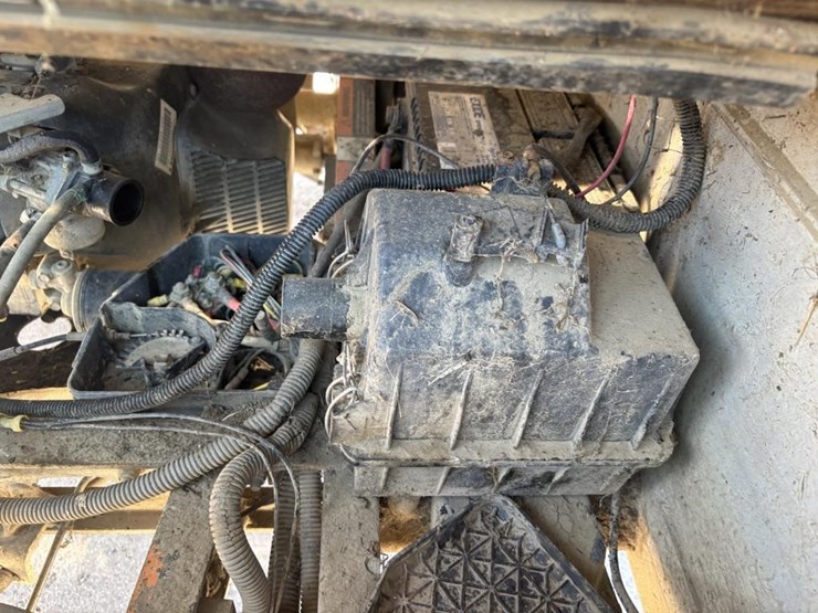 club-car-utility-truck-image-21