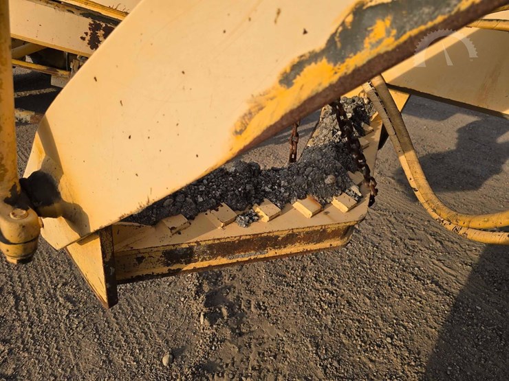 caterpillar-120h-image-14