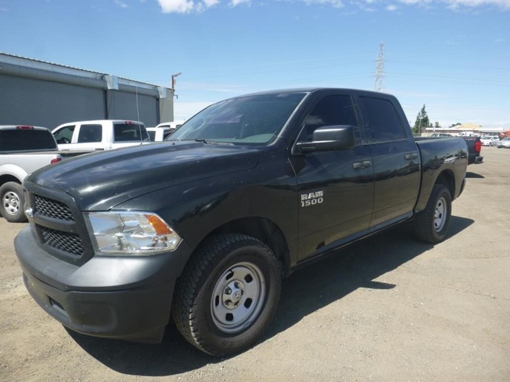 2017-dodge-1500-image-1