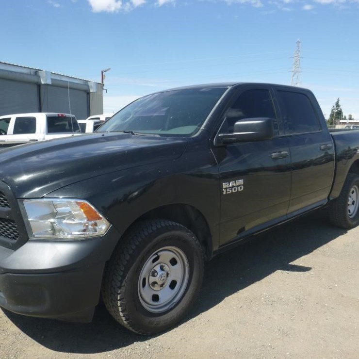 2017 DODGE 1500