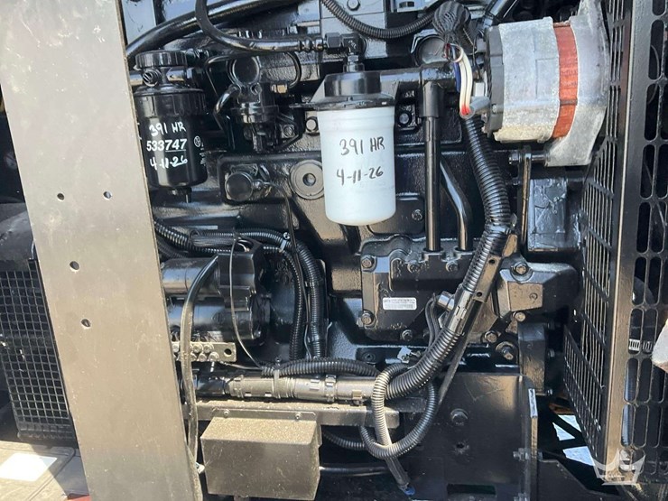 sdmo-100kw-towable-diesel-generator-image-10