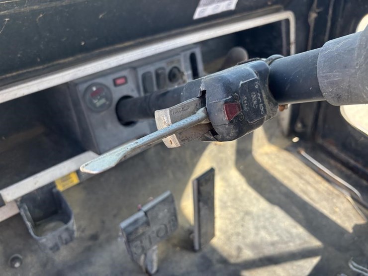 club-car-utility-truck-image-12