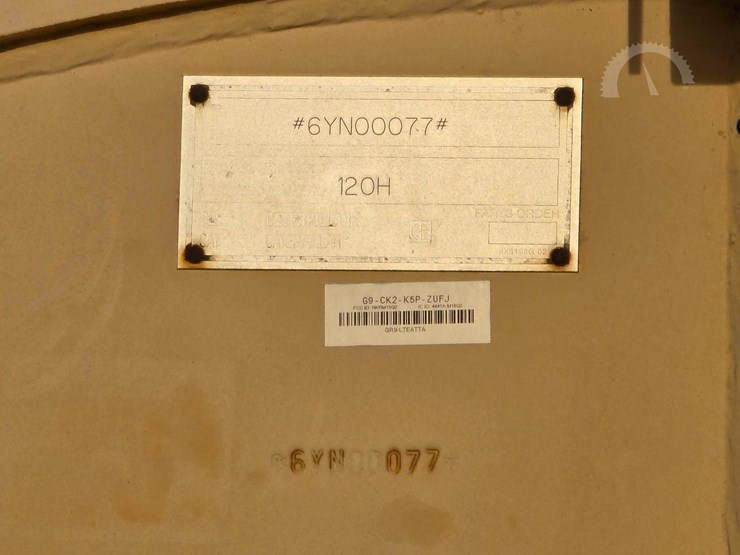 caterpillar-120h-image-28