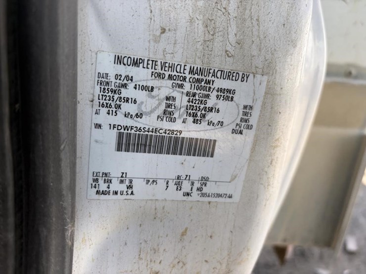 2004-ford-f350-image-18