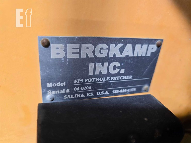2006-gmc-topkick-c8500-image-22