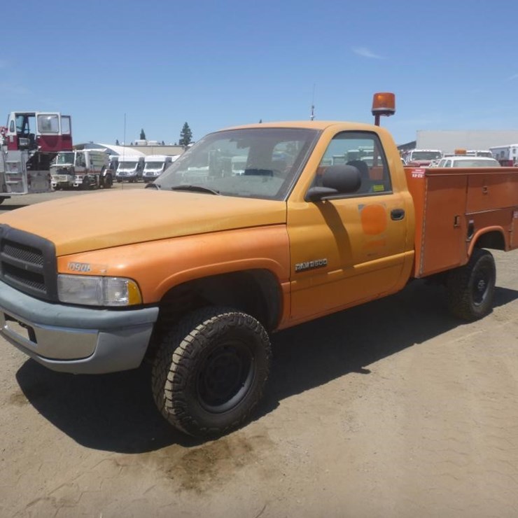 1999 DODGE 2500