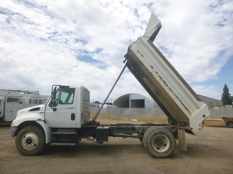 2013-international-durastar-4300-image-7