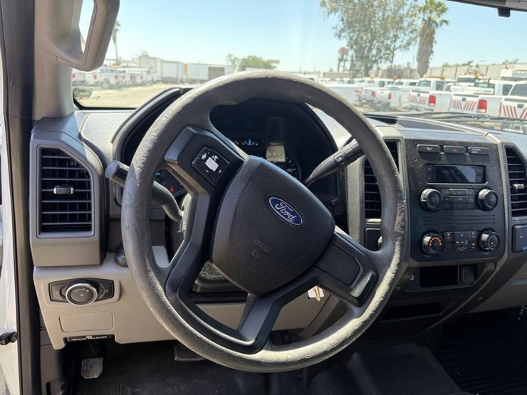 2017-ford-f350-image-15