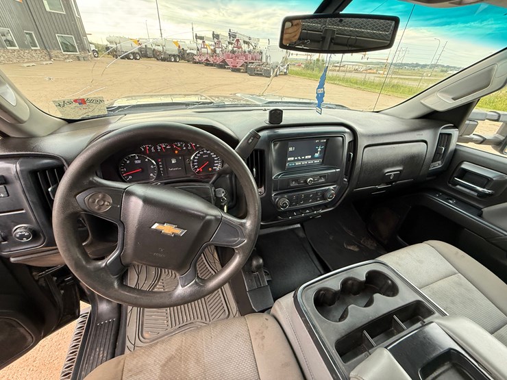 2019-chevrolet-silverado-2500hd-image-15