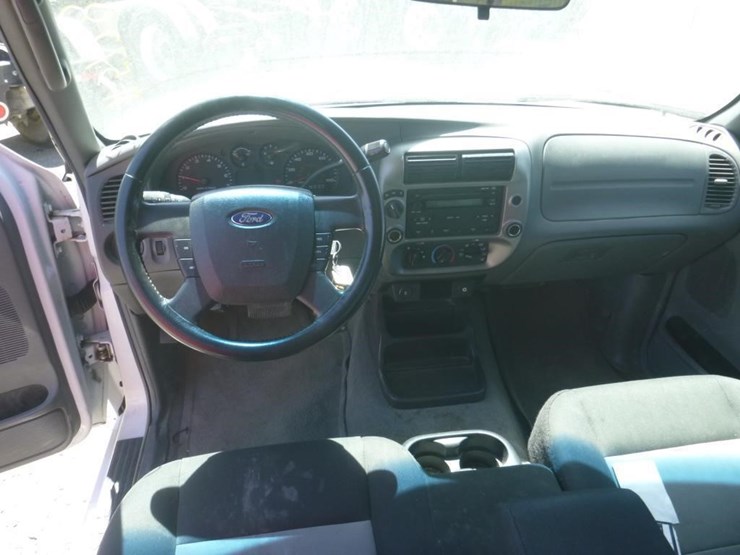 2011-ford-ranger-image-7