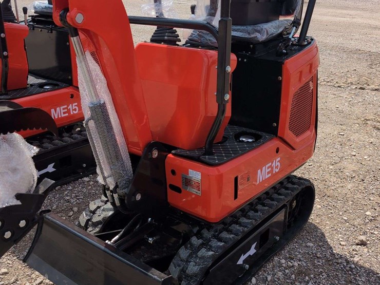 sdl-mini-excavator-me15-image-3