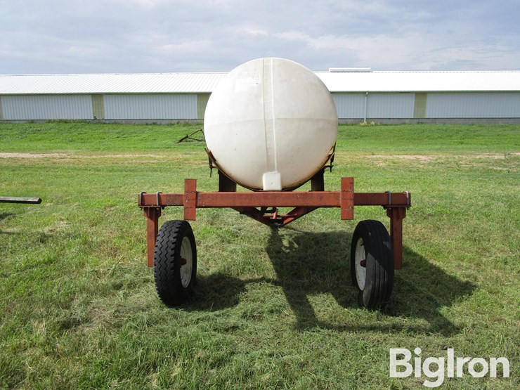 sprayer-tank-on-trailer-image-6