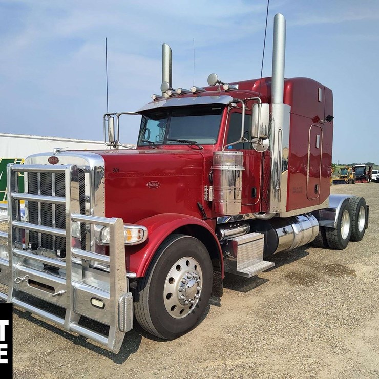 2018 PETERBILT 389