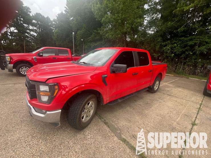 2023-ford-f150-xl-image-1