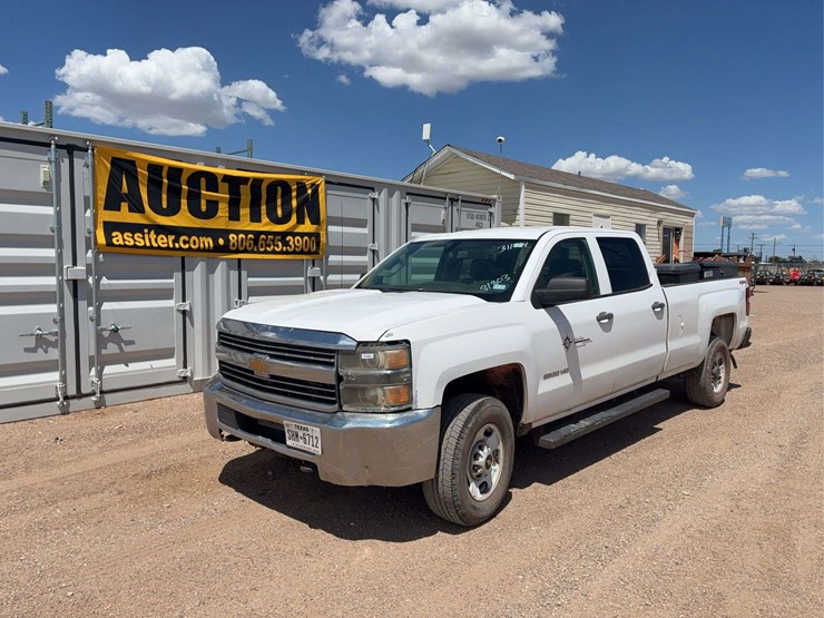 2015-chevrolet-silverado-2500-image-1