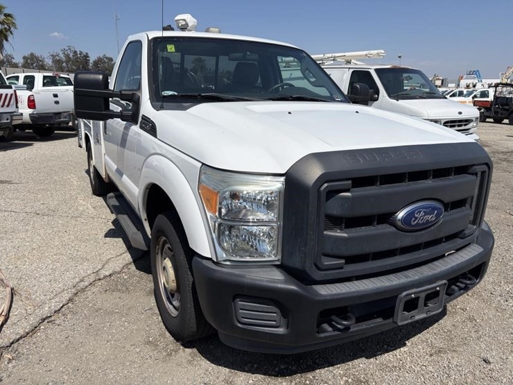 2015-ford-f250-image-2