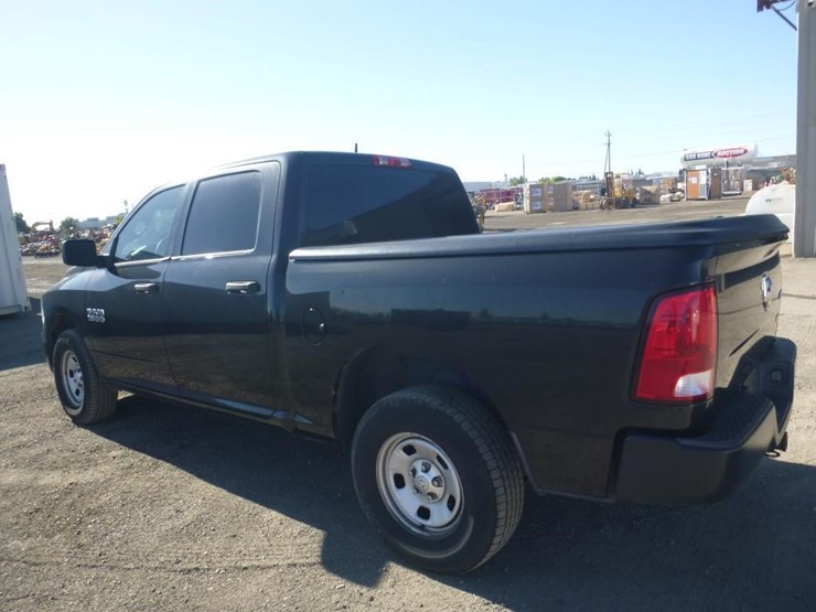2016-dodge-1500-image-4