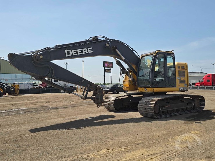 2018-deere-245g-lc-image-1