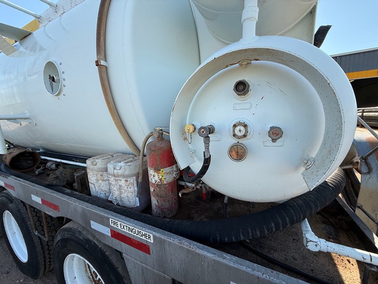 2015-western-star-4900-image-16