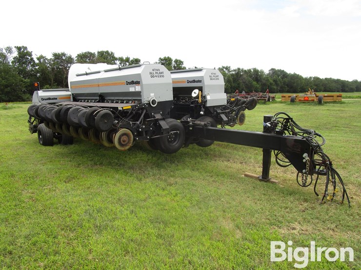 crustbuster-4740-all-plant-10-x-48-no-till-drill-w/liquid-fertilizer-image-3