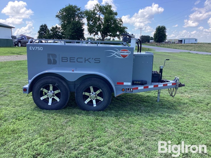 2019-thunder-creek-equipment-ev-750-image-4