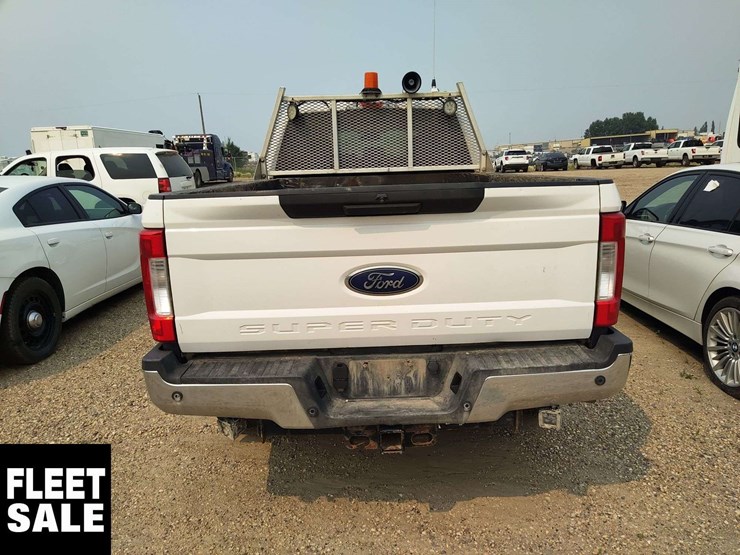 2019-ford-f350-image-5