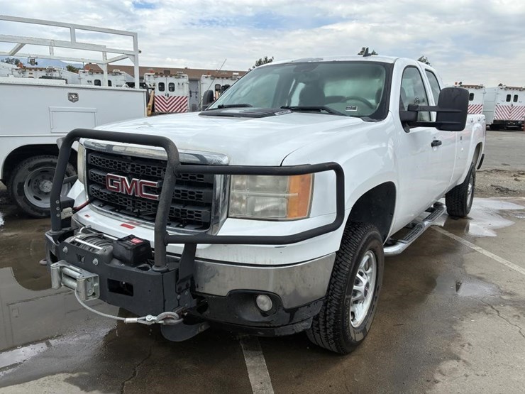 2012-gmc-sierra-2500-image-1