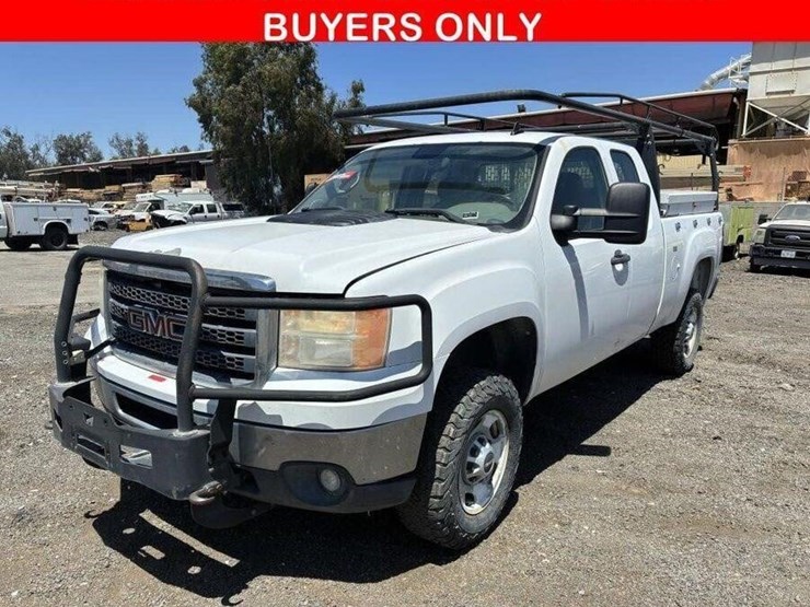 2012-gmc-sierra-2500-image-1