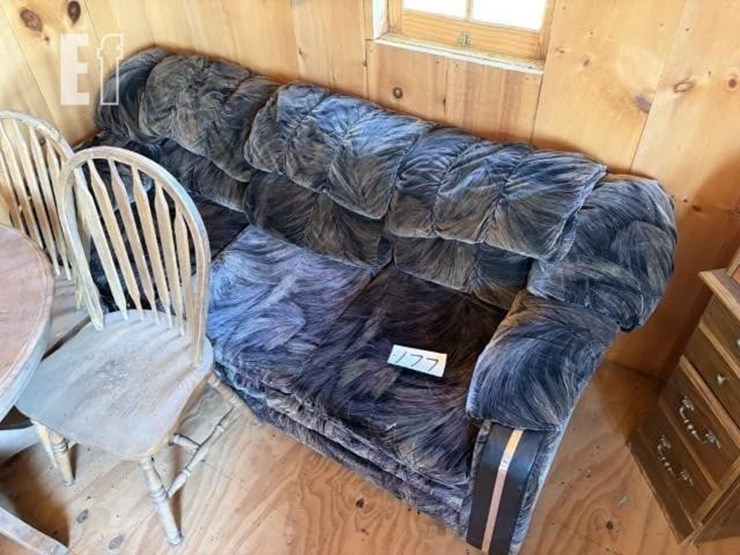dining-table-&-couches-image-3