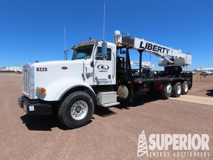 2015-peterbilt-367-image-1