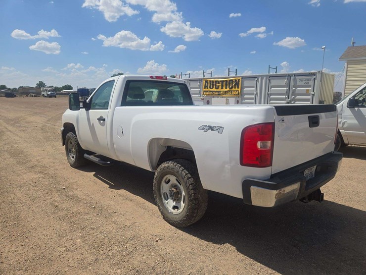 2013-chevrolet-silverado-2500-image-5