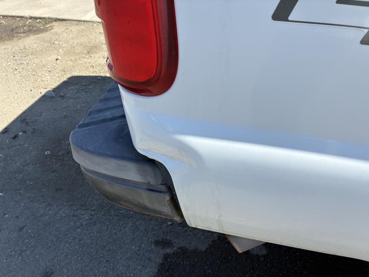 2011-ford-f250-xl-image-14