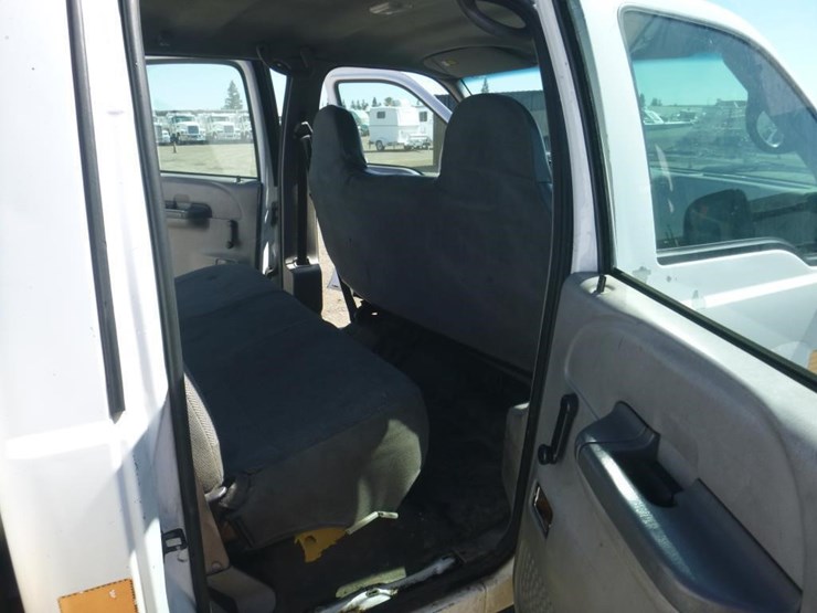 2001-ford-f350-image-8