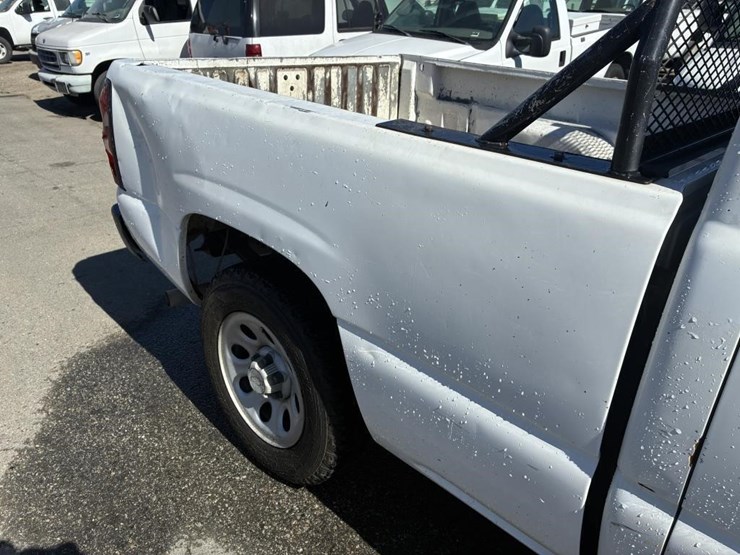 2007-chevrolet-silverado-1500-image-14