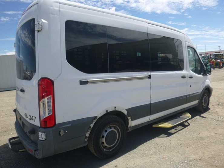 2017-ford-transit-image-3