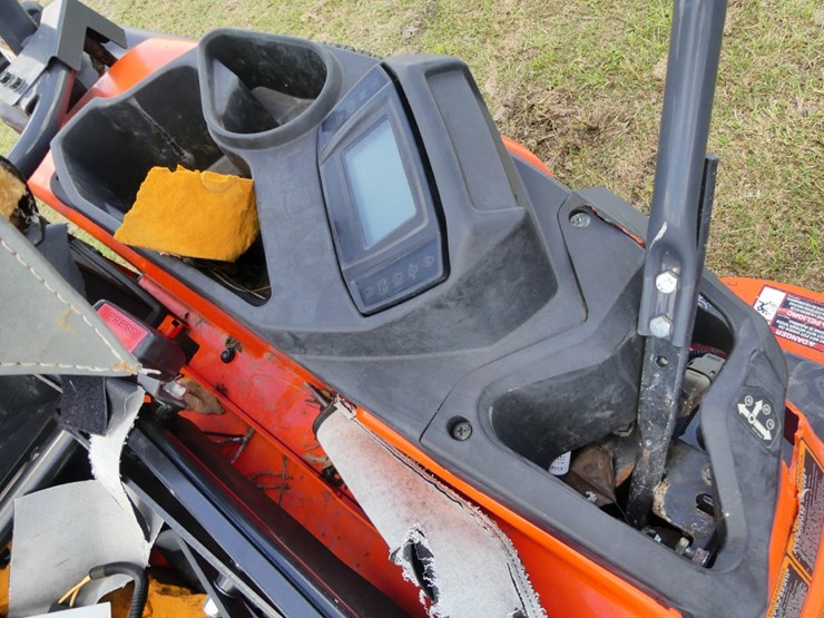 kubota-zd1211-image-13