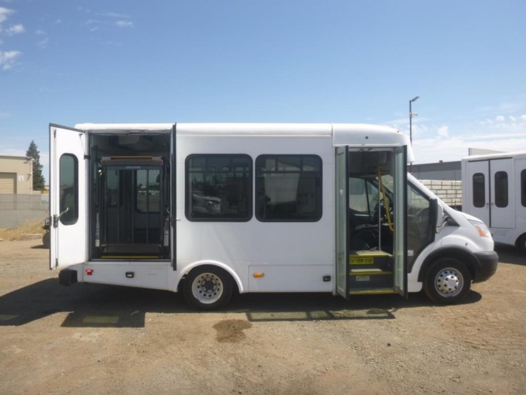 2019-ford-transit-image-6