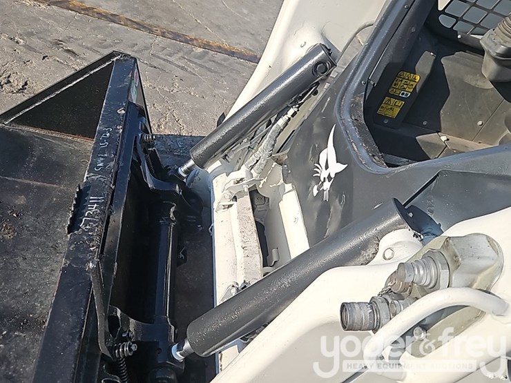 2021-bobcat-t76-image-16