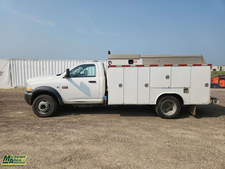 2011-ram-5500-4x4-s/a-service-truck-image-6