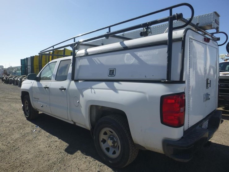 2017-chevrolet-1500-image-4